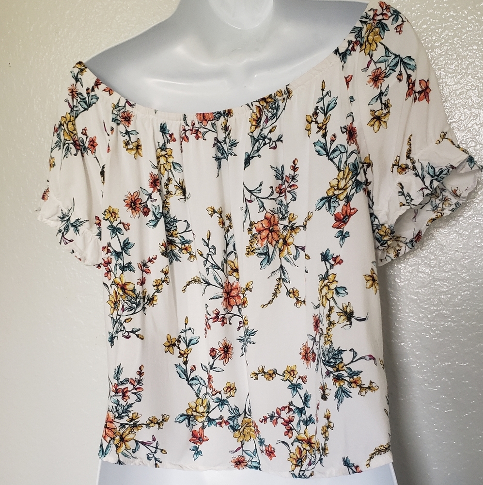 White Floral Crop Top Blouse Sz L Button Down Ruffled Sleeves Off The Shoulder - Picture 5 of 8